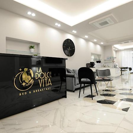 B&B La Dolce Vita ฟอนดี ภายนอก รูปภาพ